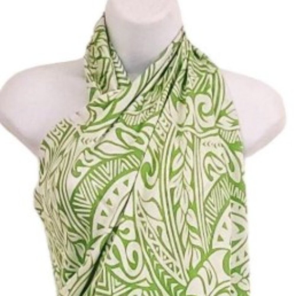 Hawaii Sarong Pareo White Ornament with Leaves 100% Rayon